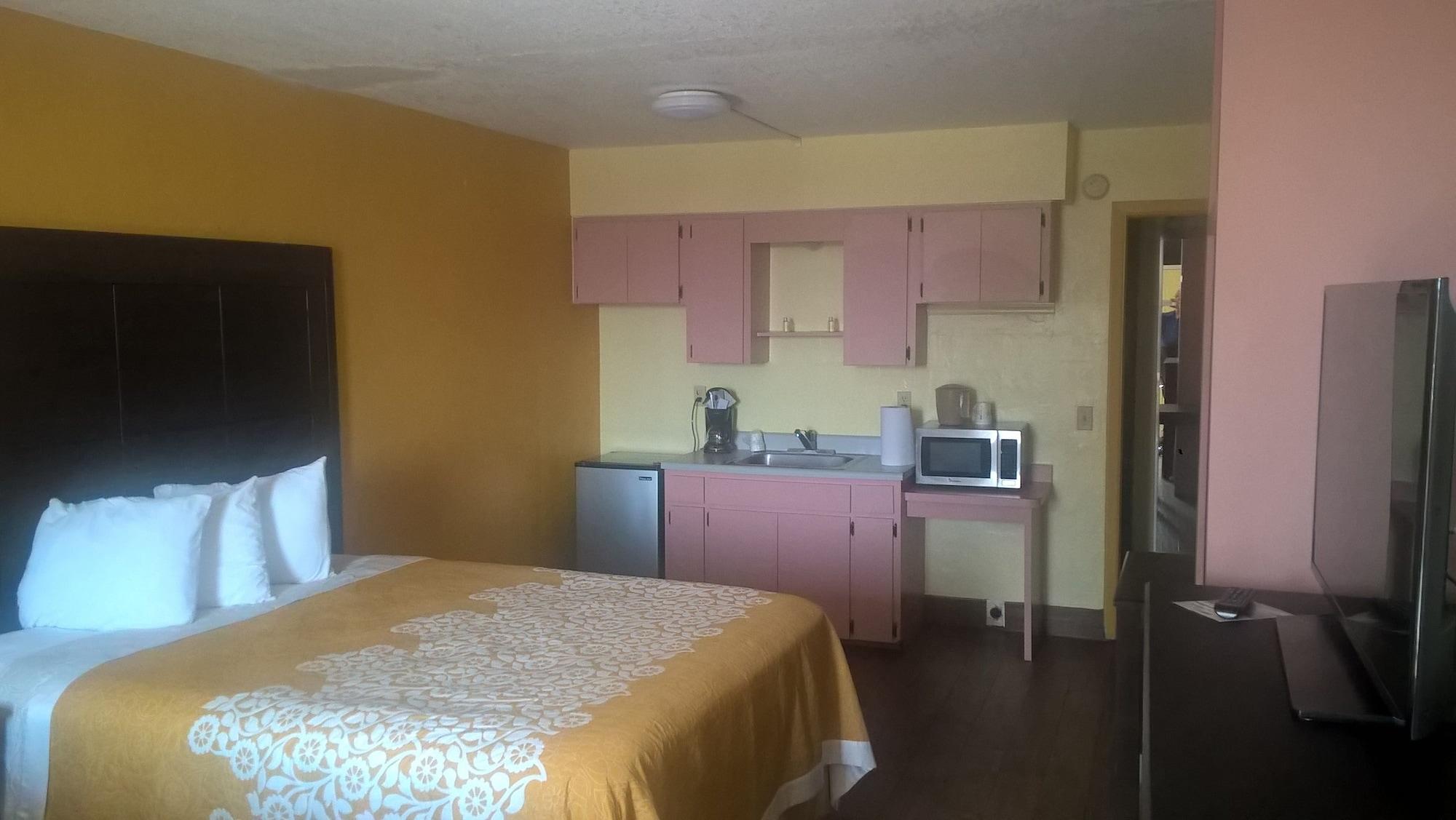 Days Inn & Suites By Wyndham Port Richey Bagian luar foto