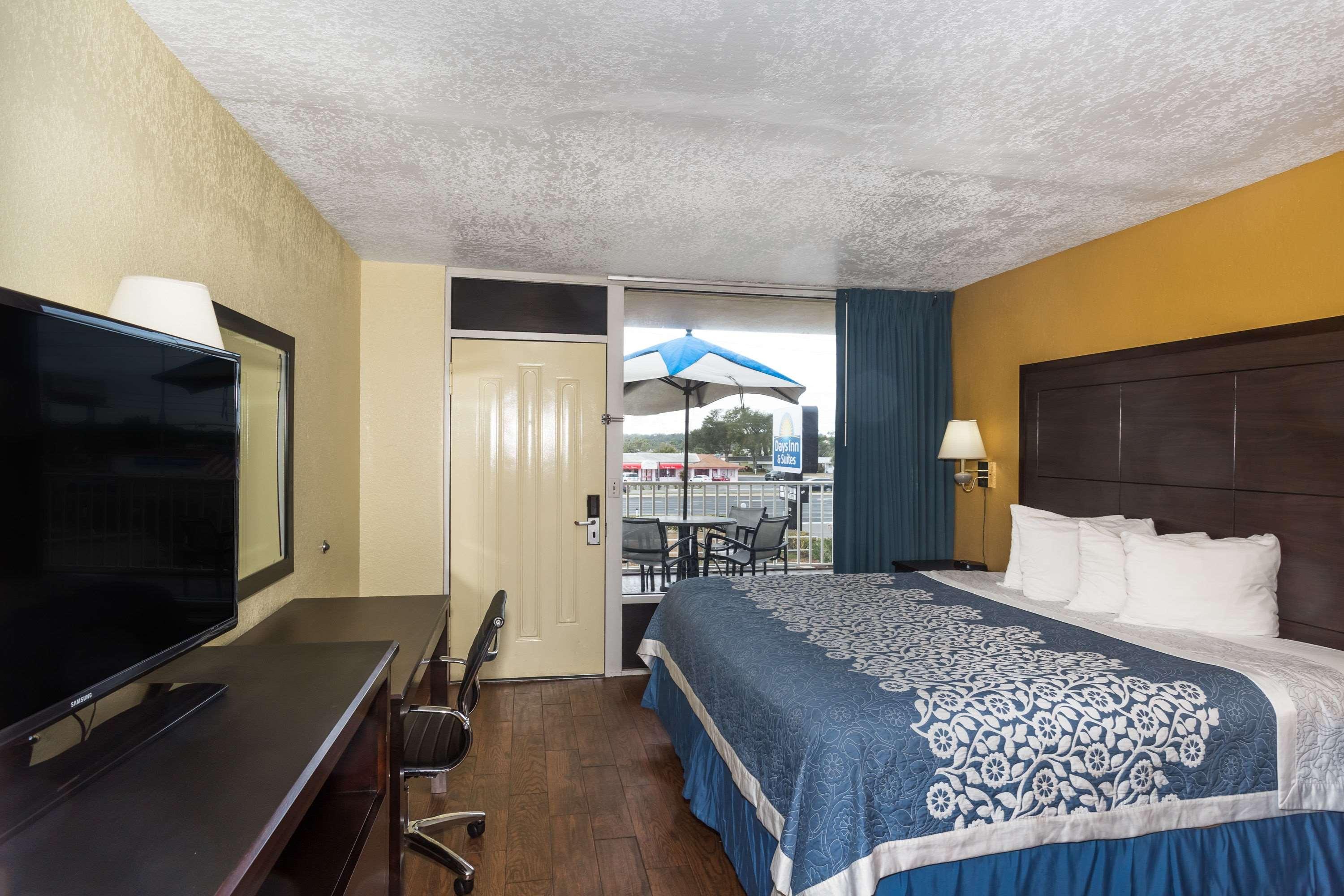 Days Inn & Suites By Wyndham Port Richey Bagian luar foto