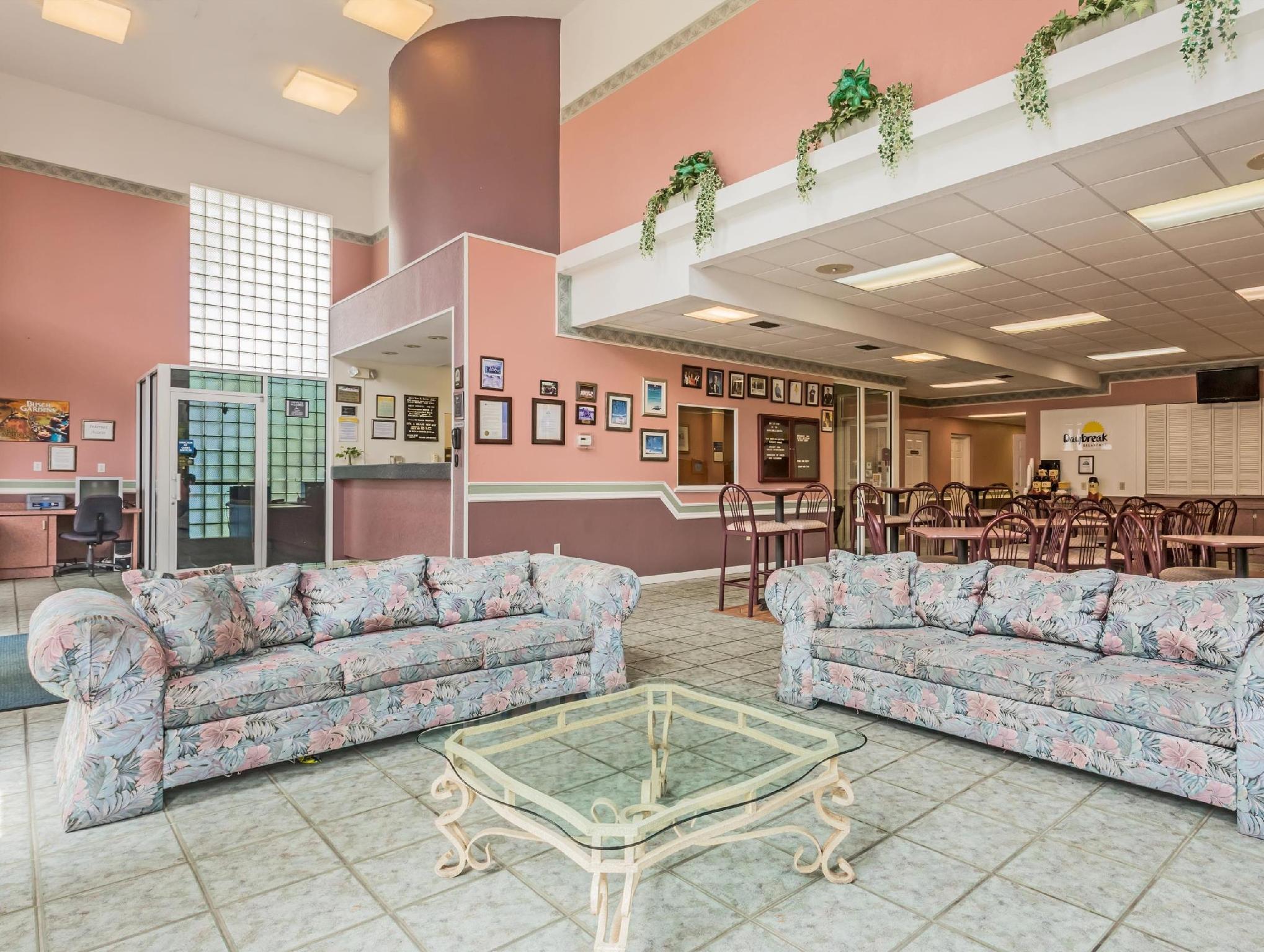 Days Inn & Suites By Wyndham Port Richey Bagian luar foto